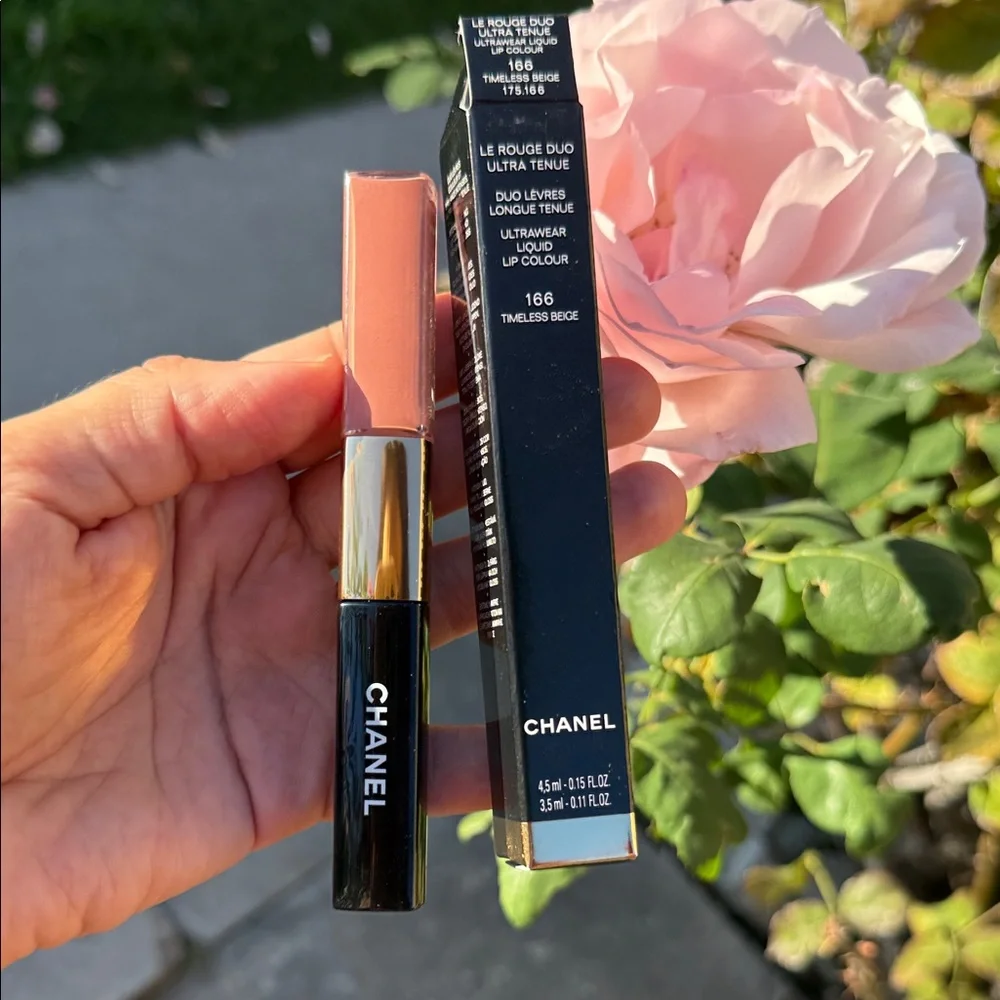 CHANEL LE ROUGE DUO COLOUR 166 TIMELESS BEIGE ULTRA TENUE LIQUID LIP GLOSS NEW
